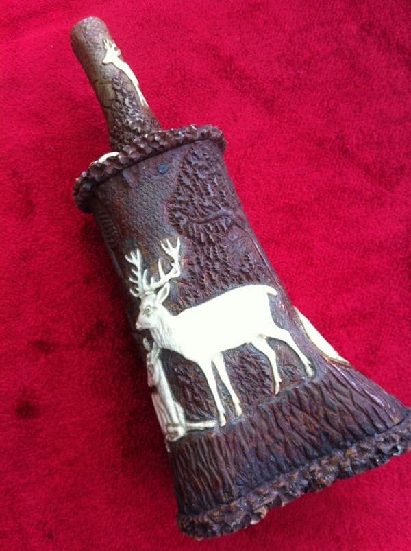 X X X SOLD X X X 18th Century Superb powder horn with Deer and game decoration. Black Forest