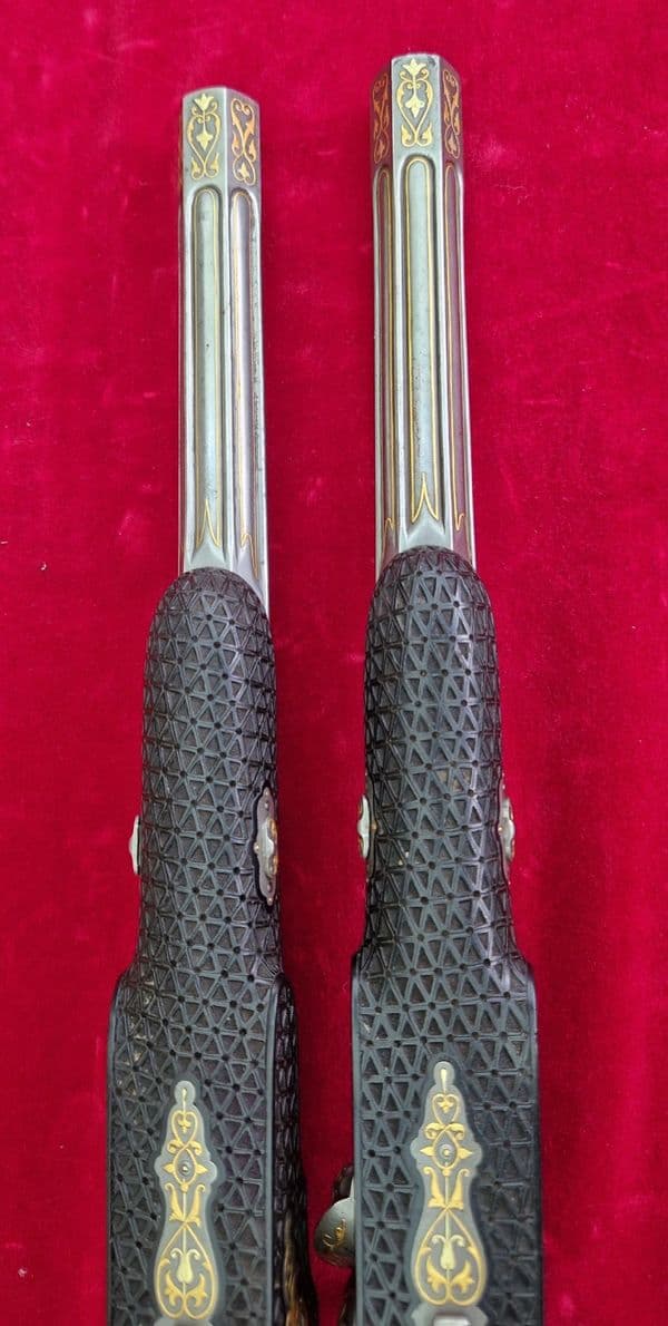 X X X  SOLD X X X  A pair of gold inlaid French percussion presentation pistols. Ref4036.