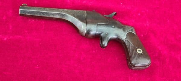 X X X SOLD X X X  A rare HAMMOND BULLDOG single shot rim-fire Derringer. Circa 1866. Ref 3825