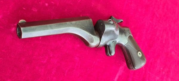X X X SOLD X X X  A rare HAMMOND BULLDOG single shot rim-fire Derringer. Circa 1866. Ref 3825