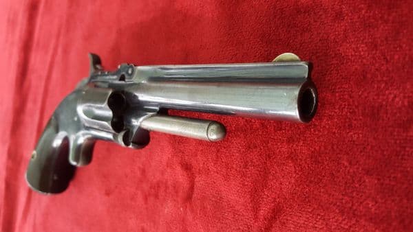 X X  X SOLD X X X  A Smith & Wesson .32 R/F. Very good condition. Obsolete calibre. Ref 9139.