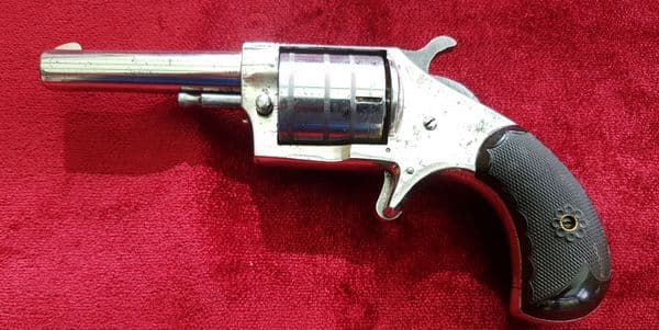 X  X X SOLD X X X  An American .32 rimfire spur trigger revolver.  Good condition. C. 1880. Ref 9877