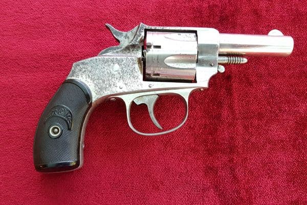 X X X  SOLD X X X  Forehand & Wadsworth  rim-fire revolver. Circa 1870. Good condition. Ref 9632.