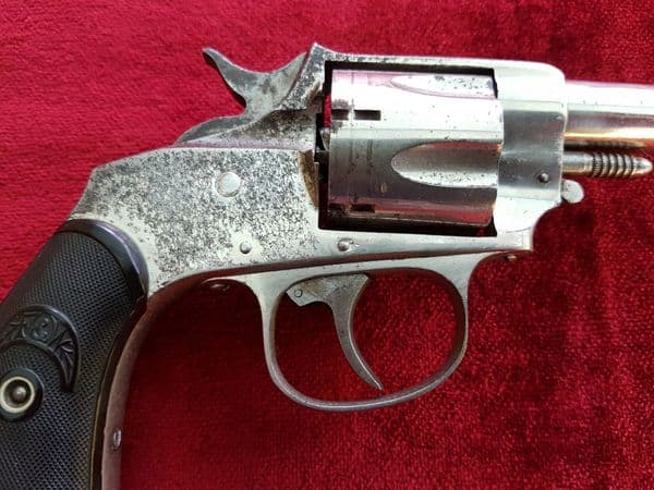X X X  SOLD X X X  Forehand & Wadsworth  rim-fire revolver. Circa 1870. Good condition. Ref 9632.