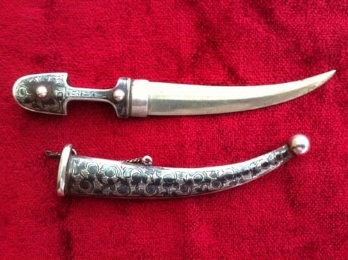 X X X SOLD X X X Miniature Nielloed Silver Russian Kindjal 5 inches. Good condition. Ref 9997.