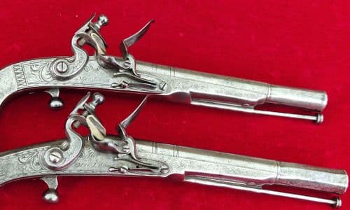 X X X SOLD X X X Scottish Highlander's Ram's-horn metal flintlock pistols by MacLeod. Ref 4322.