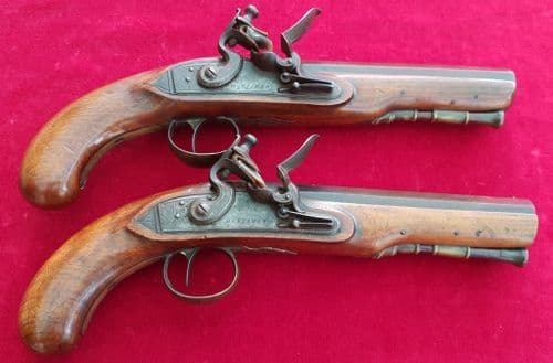 XXX SOLD XXX Pair of English flintlock pistols of large calibre, engraved MORTIMER. Ref 2384.