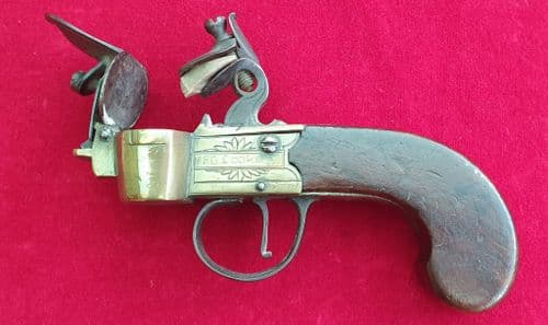 XXX SOLD XXX18th century flintlock tinder-lighter. Good condition.   Ref 2509