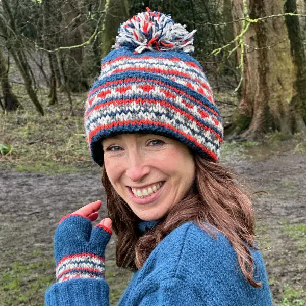 Annapurna bobble hat