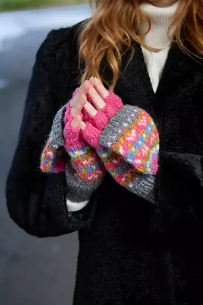 Iona Glove Mitts Pink