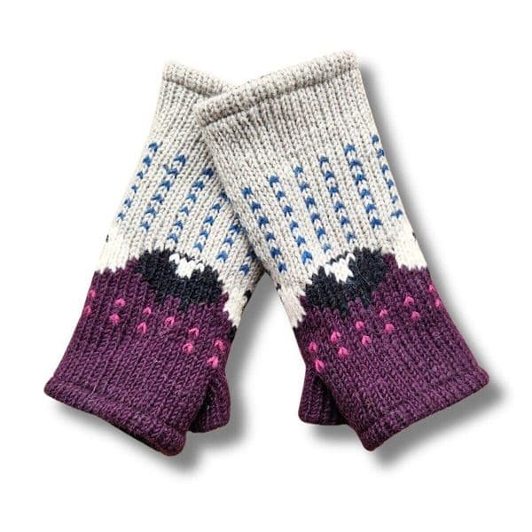 sheep wool wrist warmers in Plum