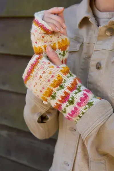 Tulip Handwarmer