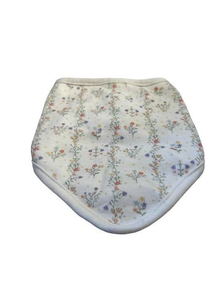 0-0 One Size Beautiful Floral Bib