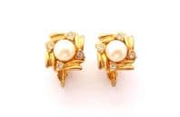 Small Faux Pearl And Rhinestone Set Geometric Retro Design Clip On Earrings