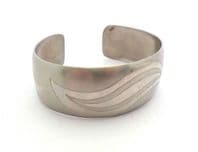 Vintage Abstract Wave Retro Design Stainless Steel Cuff Bangle Bracelet By Moda
