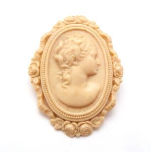 Vintage Celluloid Early Plastic Cameo Design Brooch