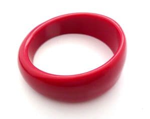 Vintage Chunky Dark Fuchisa Pink Lucite Abstract Free form Design Bangle