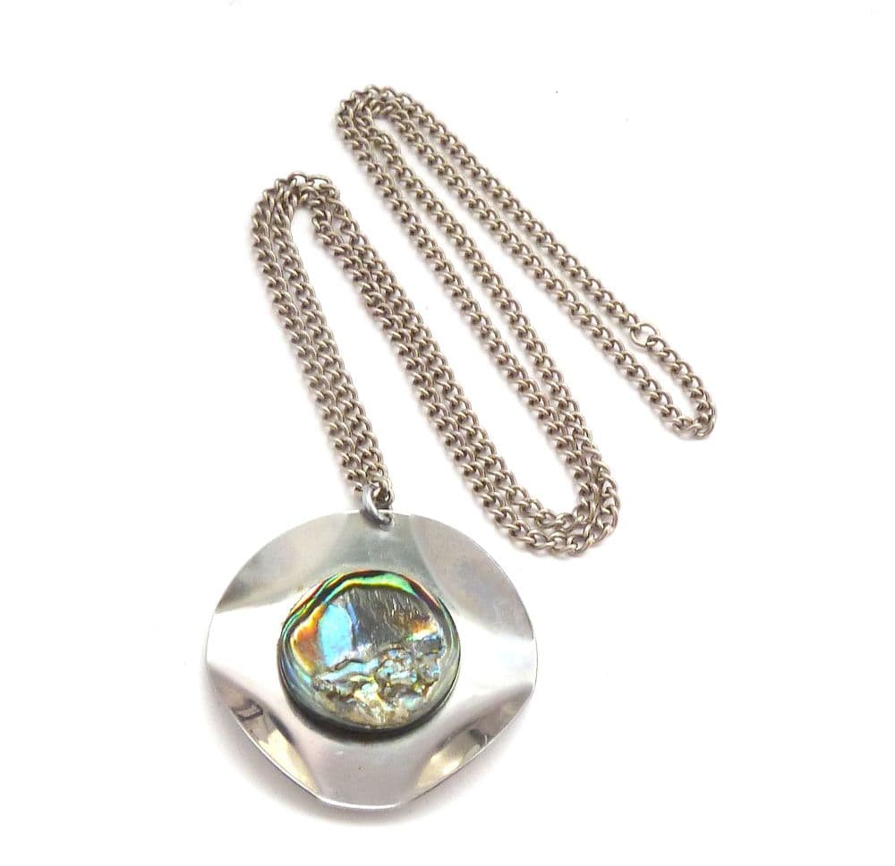 Collier Pendentif Coquillage Abalone - Chaîne Acier Inoxydable 20 Pouces - Neuf Avec Étiquettes