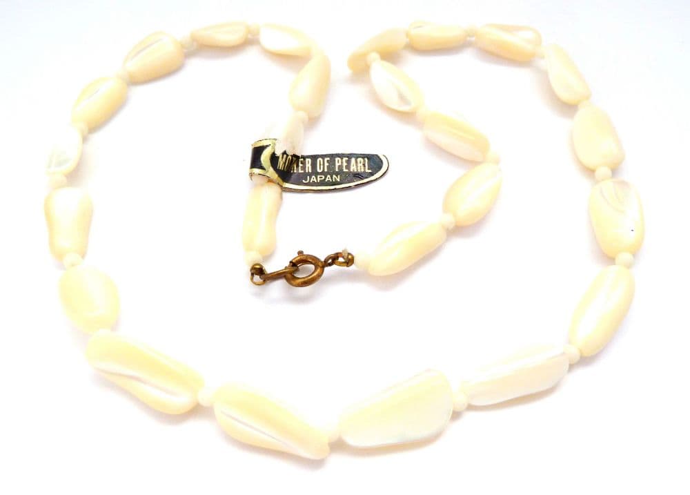 Vintage Mother Of Pearl Shell Japan Made Necklace With Original Tags