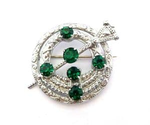 Vintage Penannular Design Emerald Green Rhinestone Set Scottish Style Brooch By Mizpah