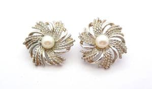 Vintage Sarah Coventry Silvery Sunburst Design Clip On Retro Earrings