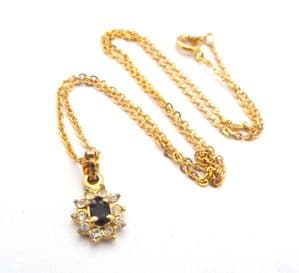 Vintage Small And Dainty Rhinestone Set Floral Design Pendant Choker Necklace