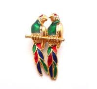 Vintage Small Enamel And Rhinestone Pair Of Parrots Bird Design Brooch