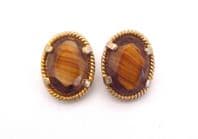 Vintage Sphinx Oval Shaped Marbled Caramel Porphyry Glass Set Clip On earrings
