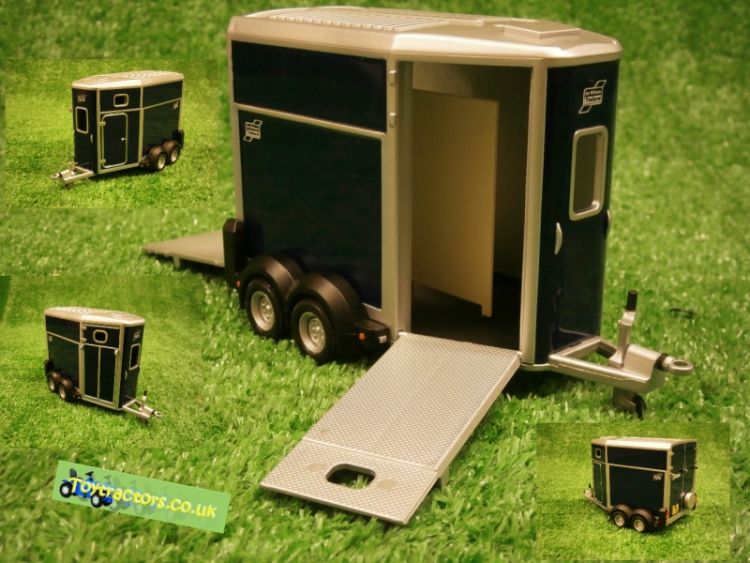 Britains IFOR WILLIAMS HB506 HORSE TRAILER