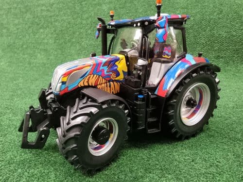 New Holland T7.300 60yr Special Edition