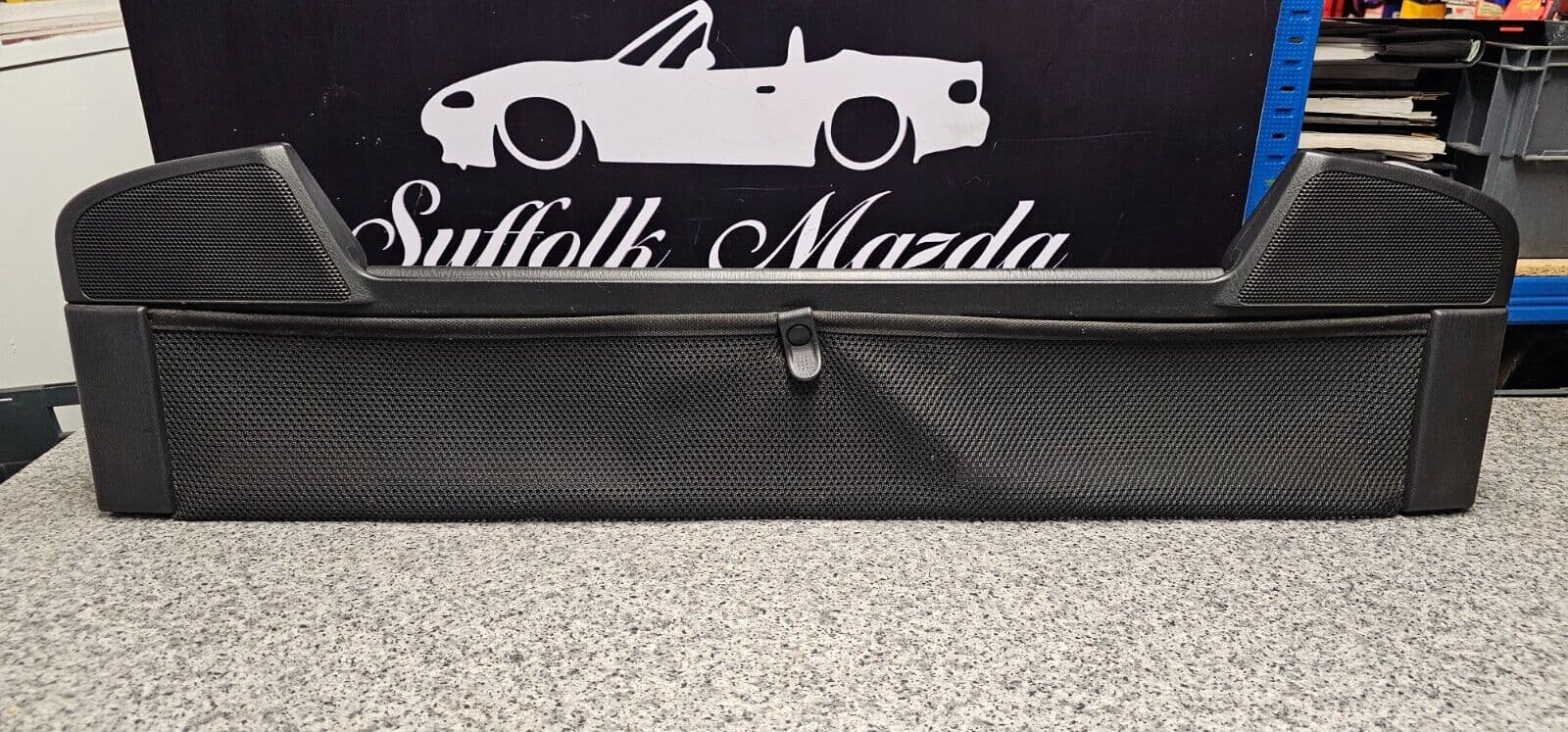 GENUINE MAZDA MX5 WIND BLOCKER / WINDBLOCKER WITH SPEAKERS DEFLECTOR EUNOS
