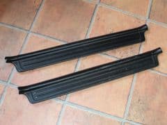 MAZDA MX5 SILL PLATES (MK2 1998 - 2005) BLACK PLASTIC  - PAIR - GOOD CONDITION