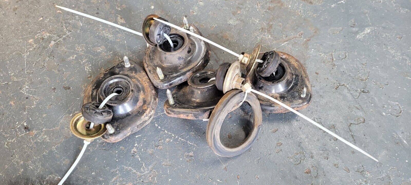 MAZDA MX5 SUSPENSION TOP MOUNT MOUNTS MK2 SET OF FOUR 2002 2003 2004 1999