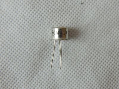 1 x Silicon NPN Transistor, 60V, 0, TO-5,.0.8W, Part No. MM1711 [3R1D, EC40]