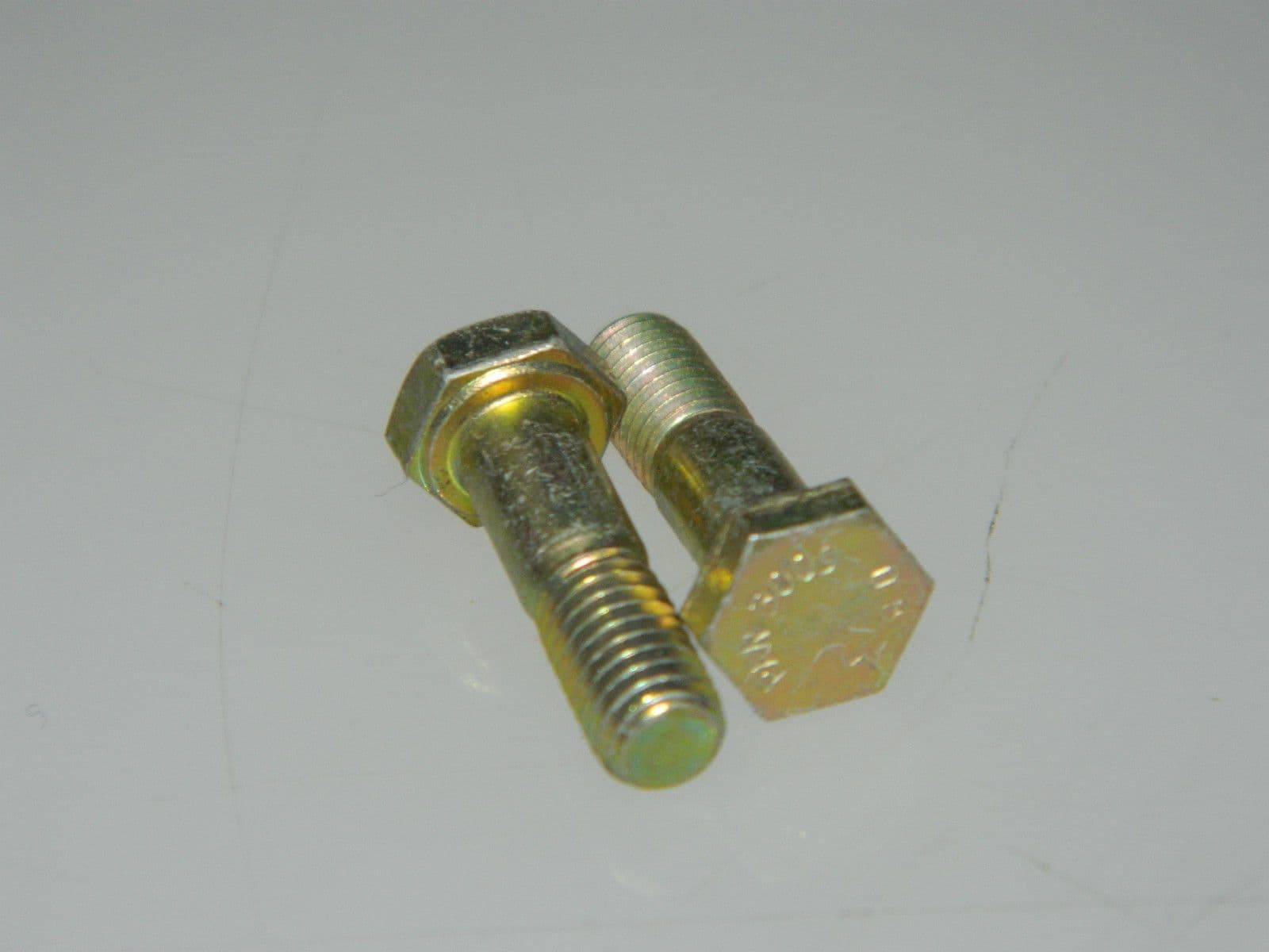 10 x M5 Cadmium Plated Hex Head Bolts Metric Fastener Length 17mm J2