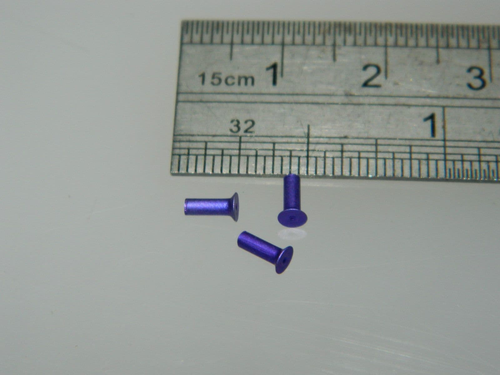 100 x Rivets CSK Light Alloy Diameter 1/16