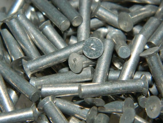 100 x Rivets Solid CSK Diameter 1/8