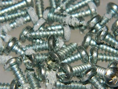 100 x Self Tapping Screw Size No6 Phillips Pan Head 1/2