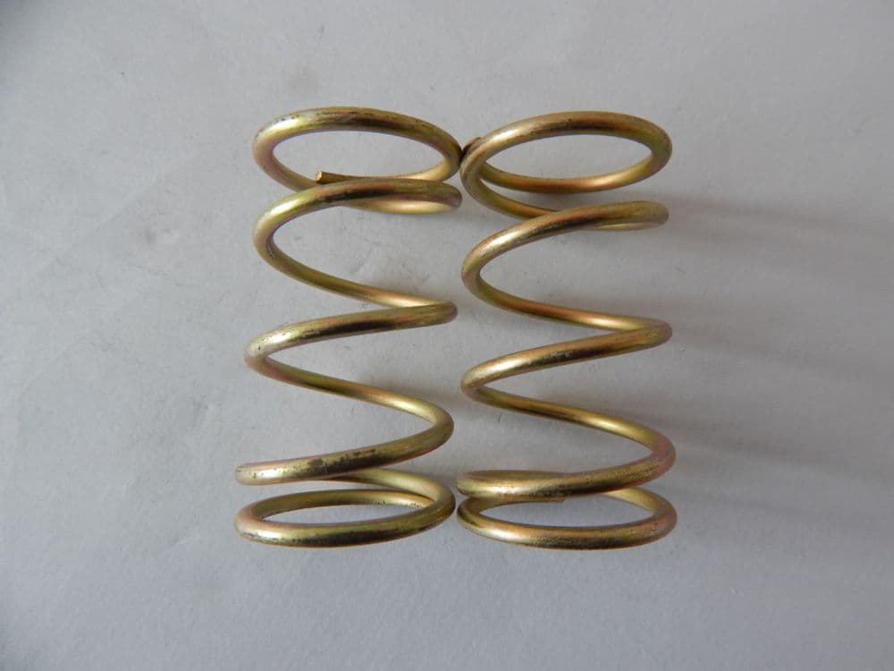 2 x Helical Compression Springs Steel Diameter 27mm Length 47mm V27