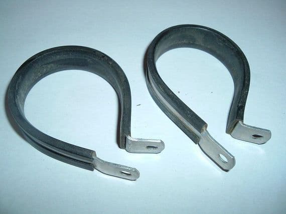 2 x Rubber Coated P Clips For 1 11/16