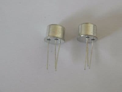 2 x Silicon Bipolar Transistors, 2N3053, 0.7A, 40V, 3-Pin, TO39 [3R1D, EC41]