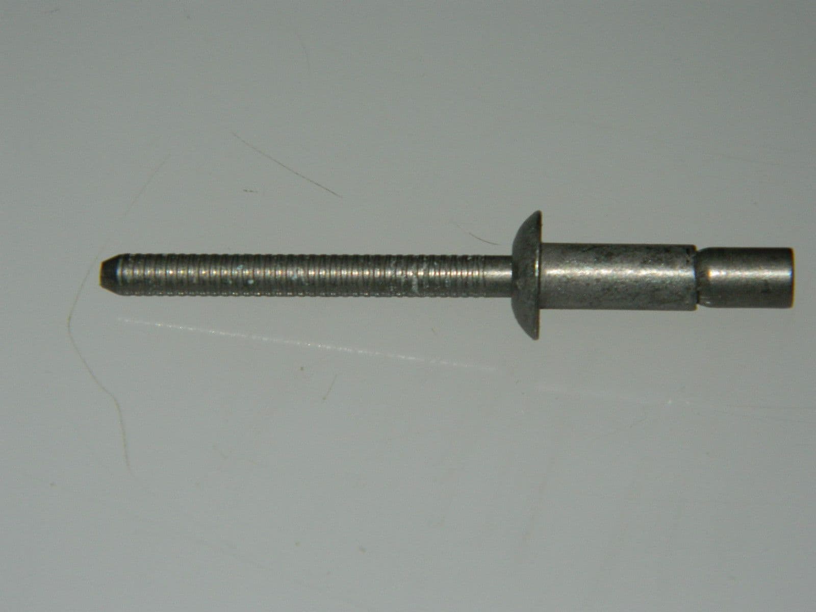 25 x Avdel Dome Head Rivets 3/16