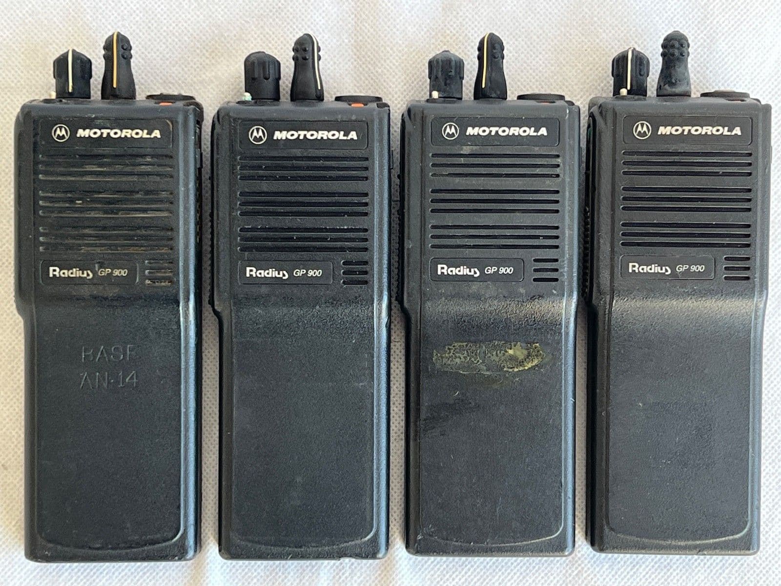 4 x Motorola Radius GP900 Radio Walkie Talkie PJ501C CL8A