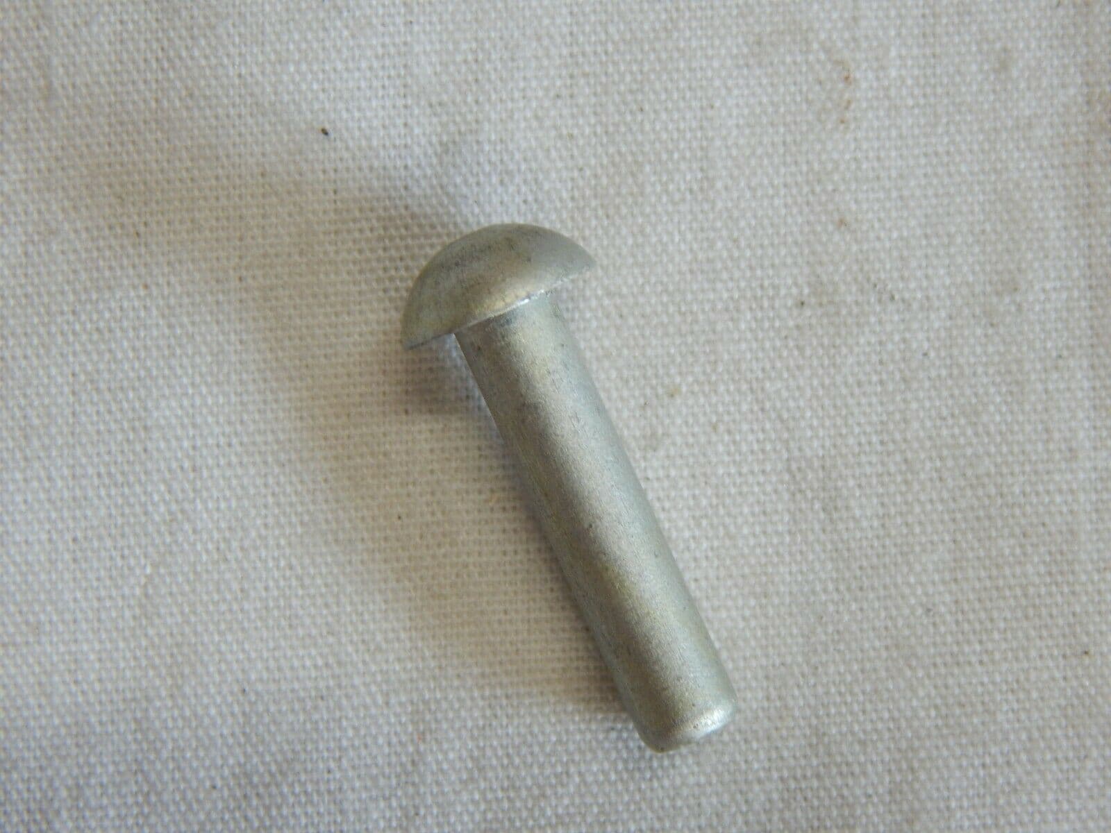 4oz Round Head Solid Aluminium Rivets 5/32