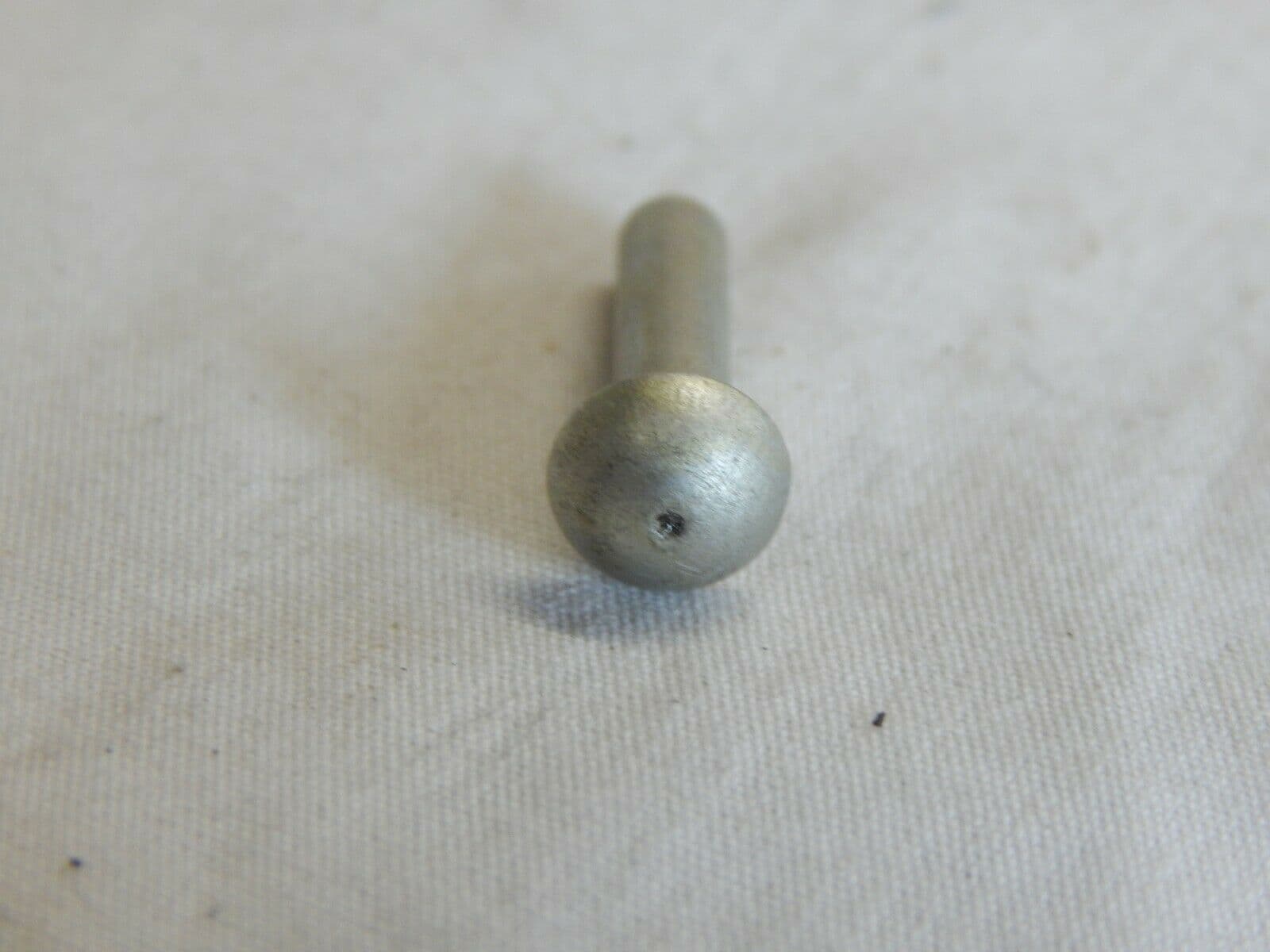 4oz Round Head Solid Aluminium Rivets 5/32
