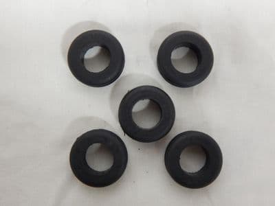 5 x Black Rubber Grommets, Aircraft, 16mm Inside Diameter, 11mm Height [GR2B-5]