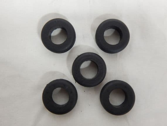 5 x Black Rubber Grommets, Aircraft, 16mm Inside Diameter, 11mm Height [GR2B-5]