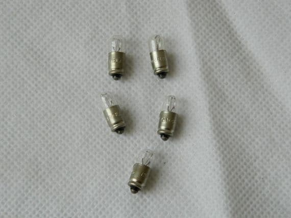 5 x CM388 Chicago Aircraft Miniature T-1 3/4 Bulbs 28V [1R6D]