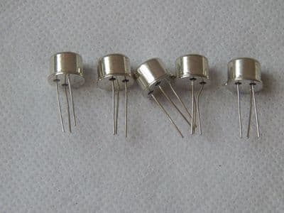 5 x Silicon Transistors, 2N1132, PNP, 0.6W, 60V, 0.6A, TO-5 [3R1D, EC46]