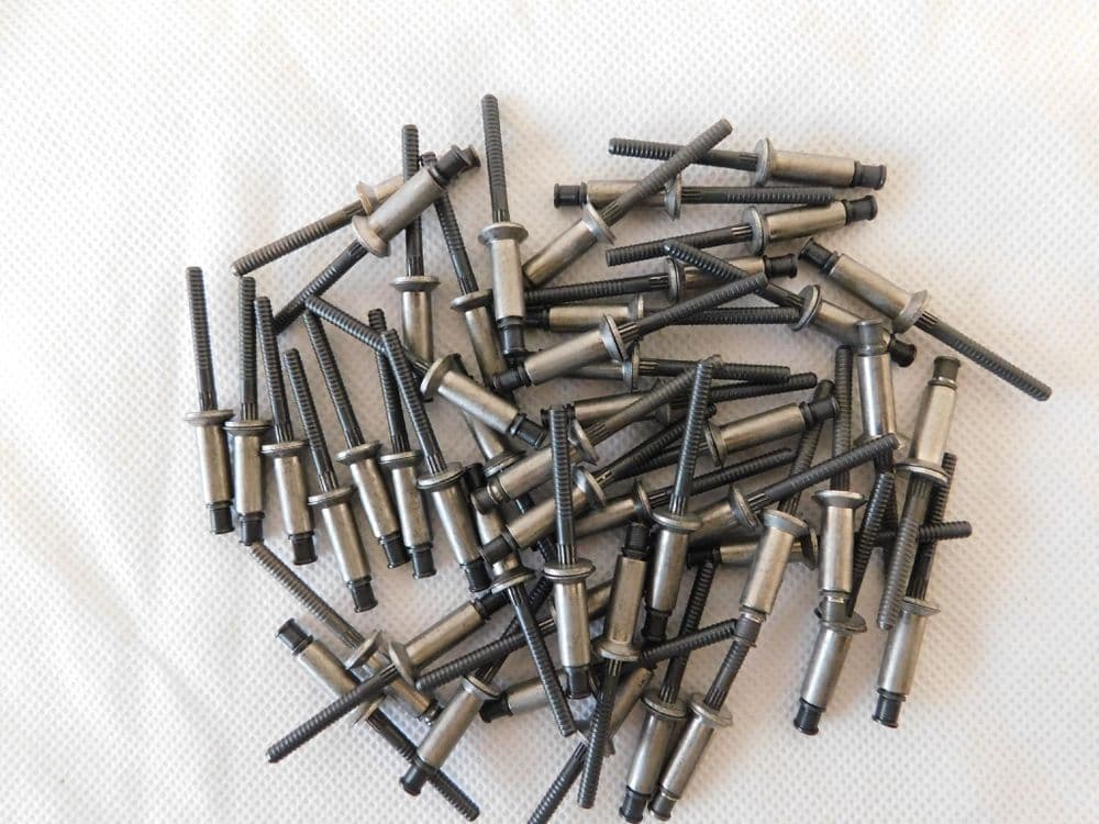 Cr Rivets 50 x 3/16